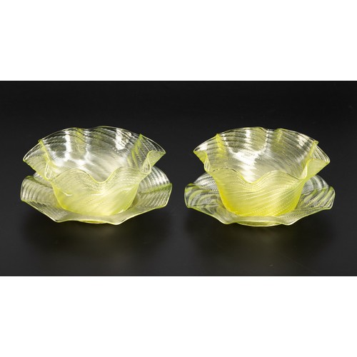 252 - A THREADED URANIUM GLASS FINGER BOWL SET