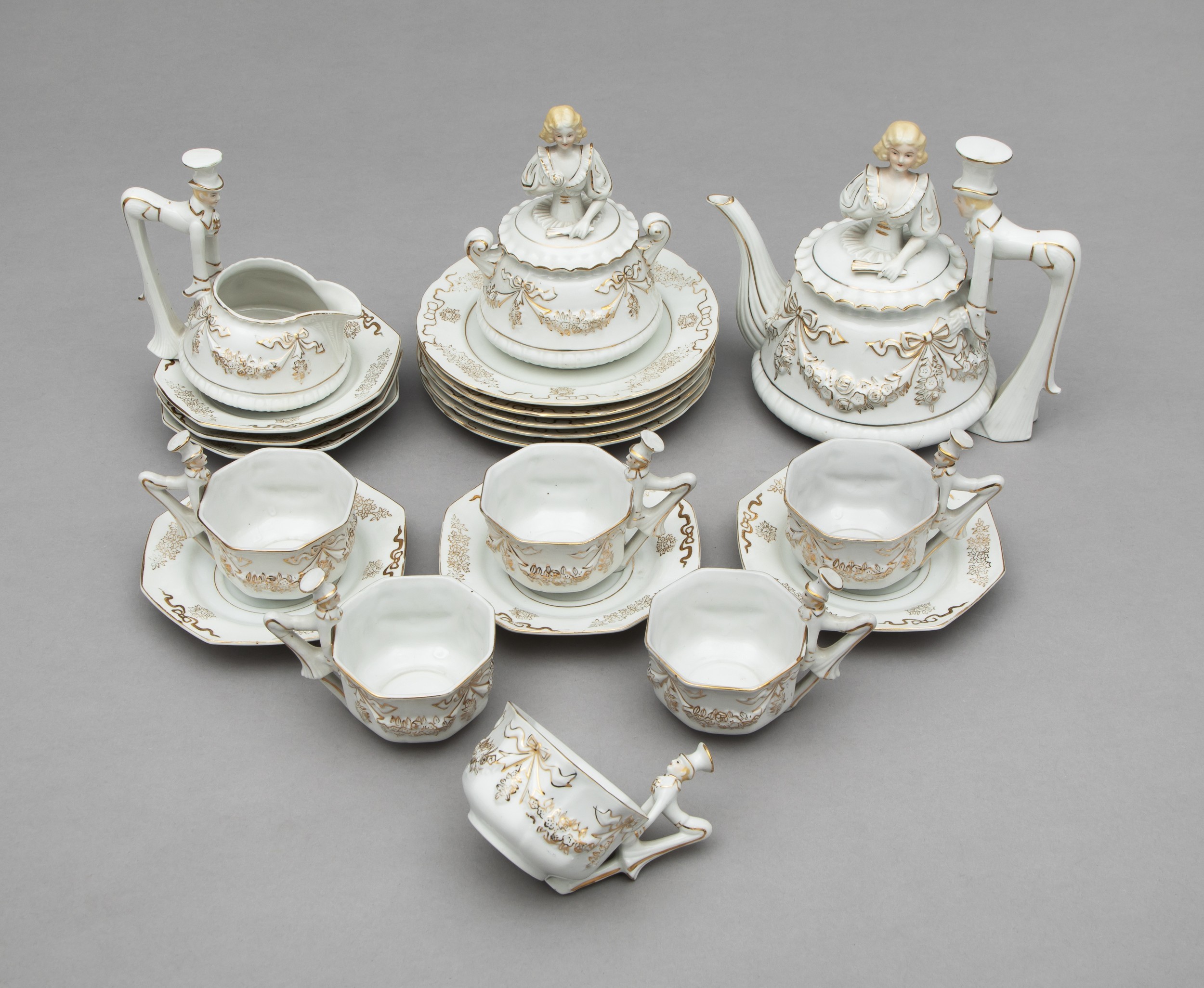 AN ART DECO VICTORIAN LADY & BUTLER TEA SET, MEPOCO, JAPAN
