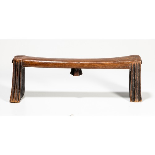 419 - A SWAZI HEADREST
