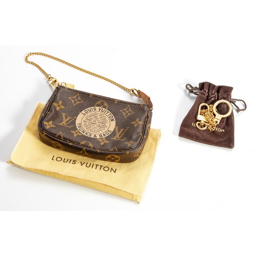 1184 - A LOUIS VUITTON NANO POCHETTE
