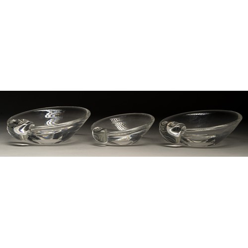 467 - TWO STEUBEN TRILLIUM FOOTED GLASS BOWLS AND A SMALLER STEUBEN SPIRAL PATTERN GLASS BOWL