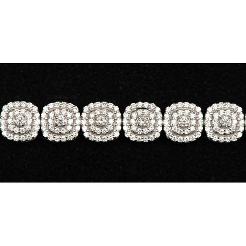 1493 - A 5.75 CARAT NATURAL DIAMOND TENNIS BRACELET