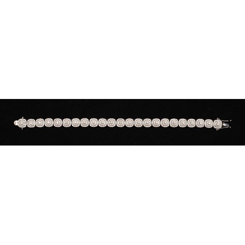 1493 - A 5.75 CARAT NATURAL DIAMOND TENNIS BRACELET