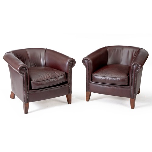 931 - A PAIR OF LEATHER ARMCHAIRS, MODERN