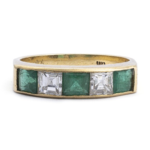 1437 - A NATURAL DIAMOND AND EMERALD ETERNITY RING