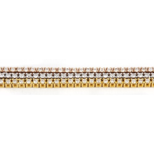  A NATURAL DIAMOND TENNIS BRACELET, 4.00 CARATS