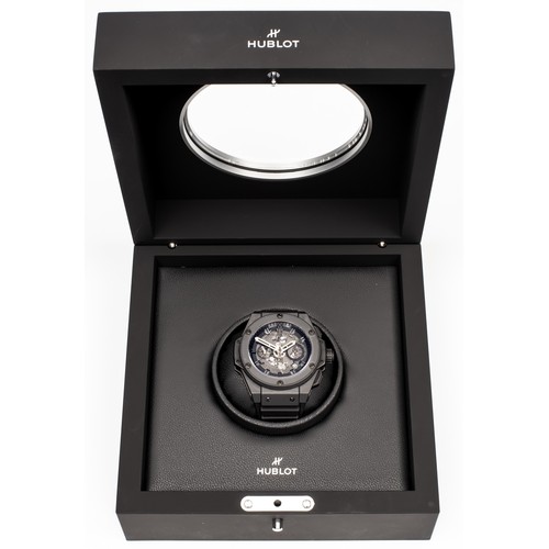 6 - A HUBLOT BIG BANG WRISTWATCH, KING POWER UNICO BLACK