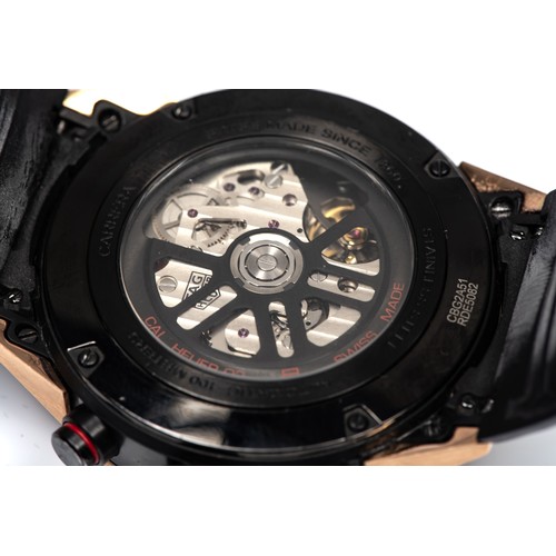 15 - A GENTLEMAN'S TAG HEUER CARRERA WRISTWATCH