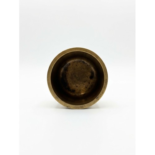 17 - A VICTORIAN BRASS ALLOY IMPERIAL STANDARD MEASURE FOR HALF PINT, POTTER DE GRAVE & CO, LONDON, 1... 