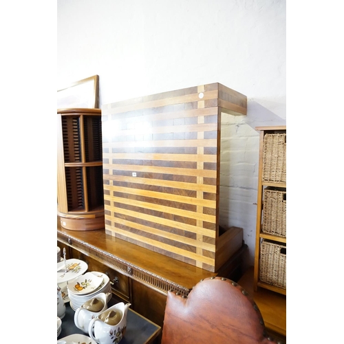 186 - A marquetry heavy coffee table