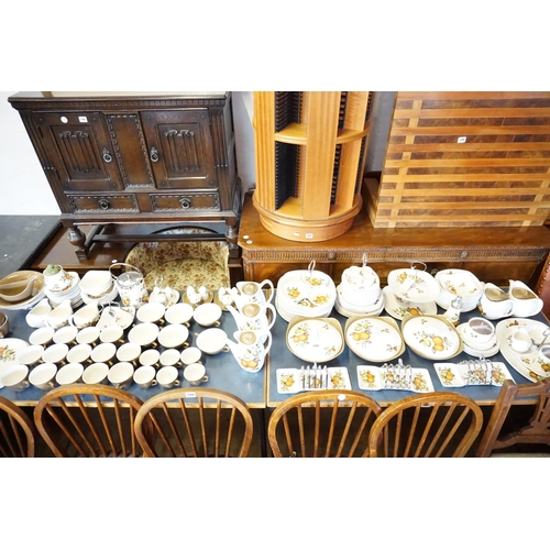 188 - A large collection of Midwinter Oranges and Lemons ware