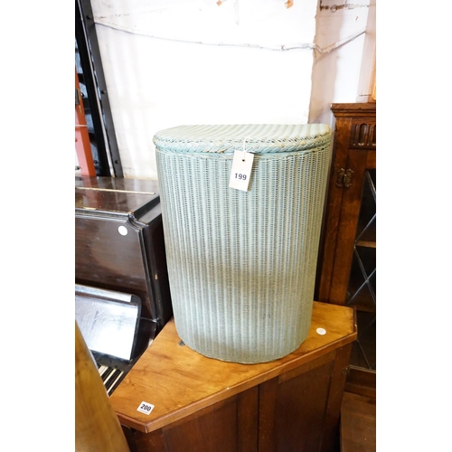 199 - A Lloyd Loom linen basket
