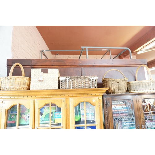 235 - Various baskets