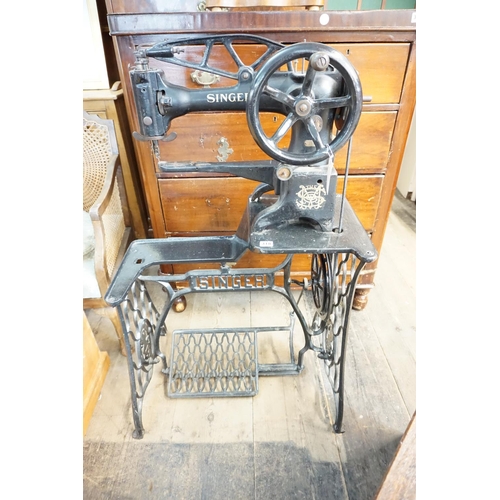 318 - A long arm commerical style Singer treadle sewing machine