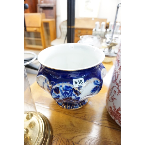 548 - A decorative planter