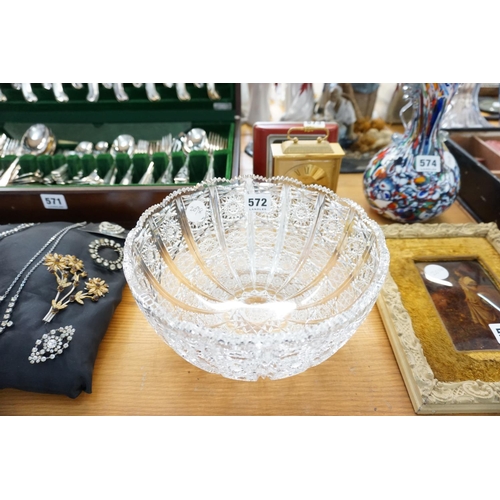 572 - A decorative cut glass fruit bowl