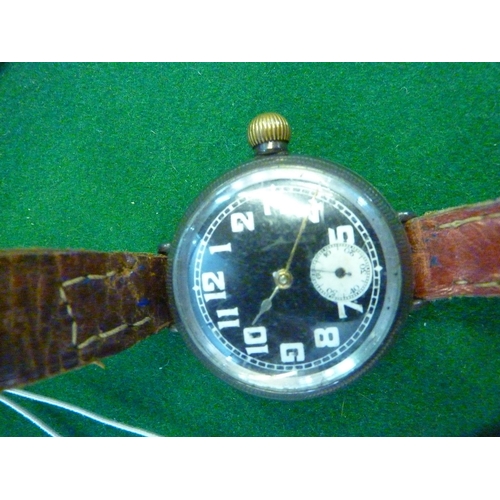 580 - A Military style watch with subsidiary seconds hand