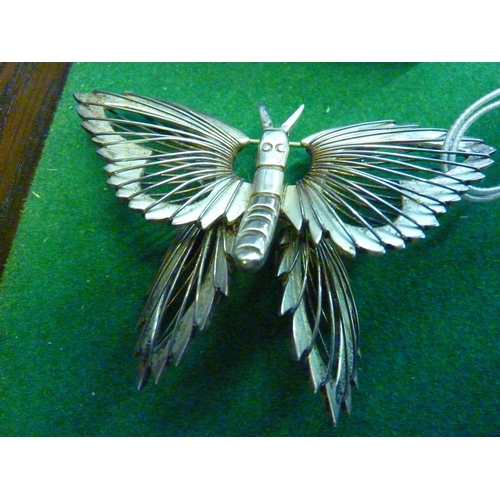 594 - A silver butterfly brooch