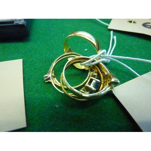 602a - Assorted gold rings