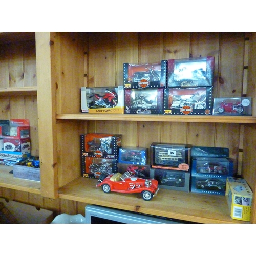 85 - A collection of model vehicles