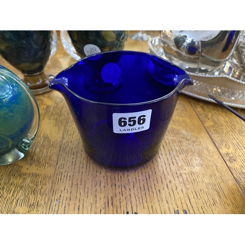 Lot 656       