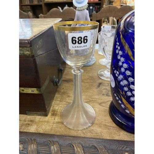 Lot 686       