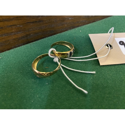 920e - 2 9ct gold rings