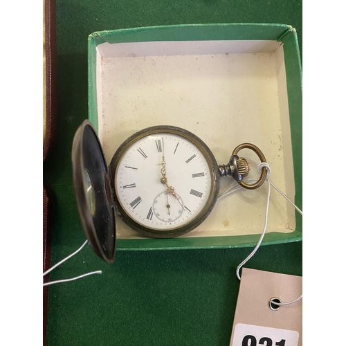 921 - An early Omega half hunter pocket watch with a subsidiary seconds dial, fine gilt hands, an Omega ci... 