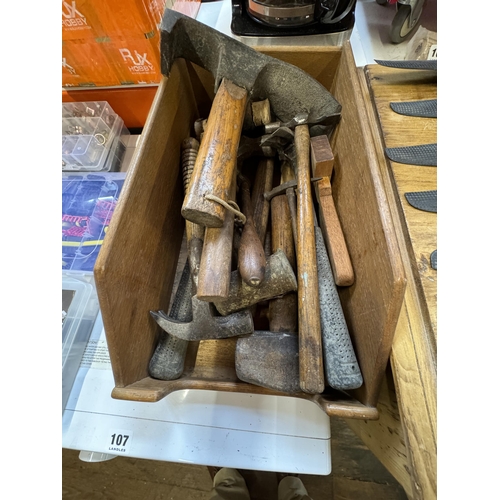 108 - A tray with a selection of hammers