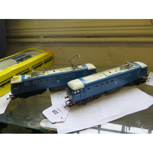 228 - Tri-ang two British Rail blue livery double ended diesel two double pantographs E3001 (of one part m... 