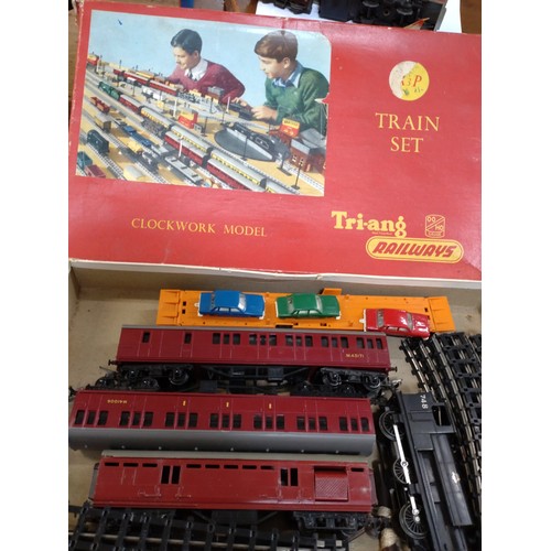 142 - No 134.  Triang Hopper Car Set, Turntable Set, R.60 Ticket Office, Girder Bridge, part Tank Locomoti... 