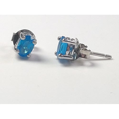 1064 - A pair of blue apatite studs in silver.