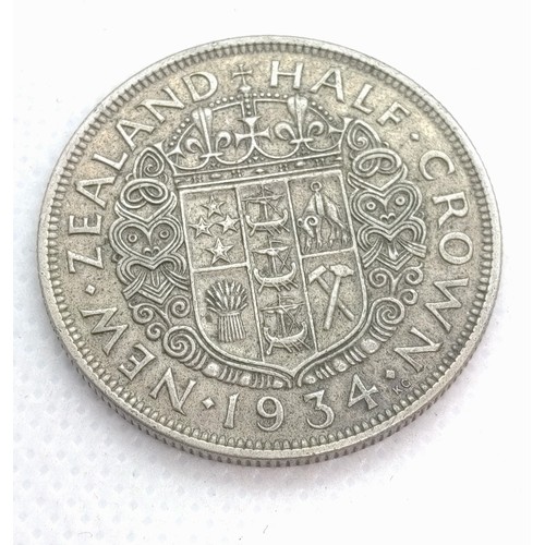 499 - A King George V New Zealand half crown, 1934. 14 gms.