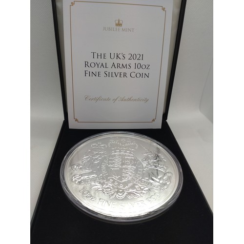 510 - A 999 out of 1,000 Fine Silver brilliant uncirculated 311.035g UK (The Royal Mint) £10 coin.  Limite... 