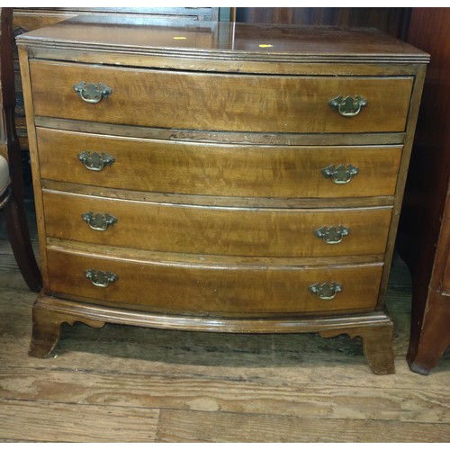 64 - A small chest of drawers. 72cm x 76cm x 44cm.