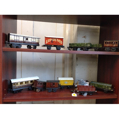 129 - German O gauge rolling stock including Marklin Fyffes Jamaica Banana Van and Bing Explosives Wagon, ... 