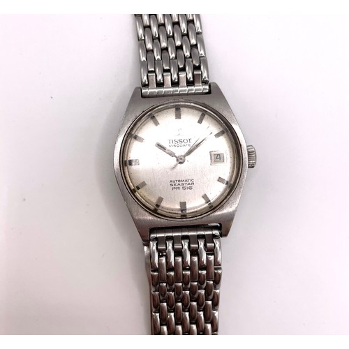 322 - A gentleman's stainless steel Tissot automatic wristwatch, with silvered baton dial, date aperture, ... 