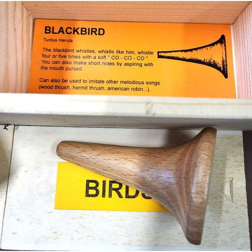 77 - Eleven bird whistles including Blue Tit, Cuckoo, Blackbird, Hoopoe, Swarling, Starling, Swift, Great... 