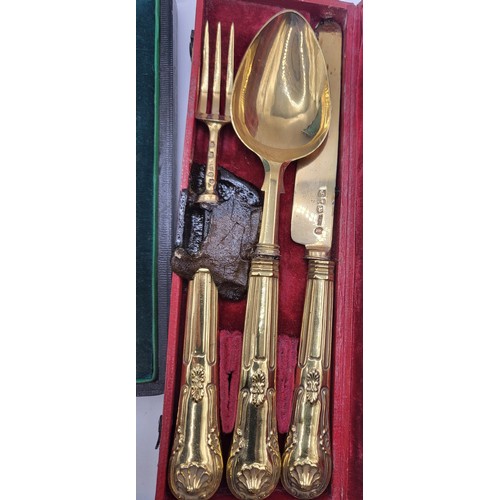 236 - A set of six silver spoons, cased, together with a silver gilt knife, fork and spoon, cased, six sil... 