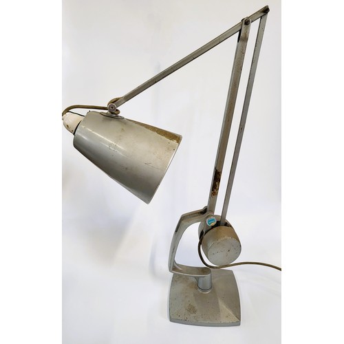 116 - A vintage Samplex desk lamp