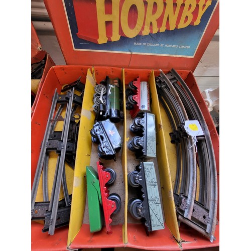 128 - Hornby O gauge clockwork No.2 Goods Set and No.21 Passenger Set in original boxes.