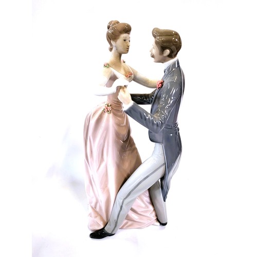 177 - Lladro 1372 Anniversary 31.5cm and 5050 De Ensayo 30cm, with original boxes. (2)