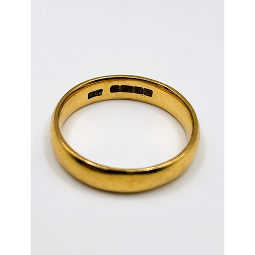 250 - 22ct yellow gold wedding band, fully hallmarked. 6.8g.