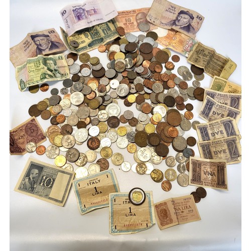 238 - A quantity of coins including,  three Queen Victoria one pennies dated 1900, 1901 & 1901, pennies (p... 