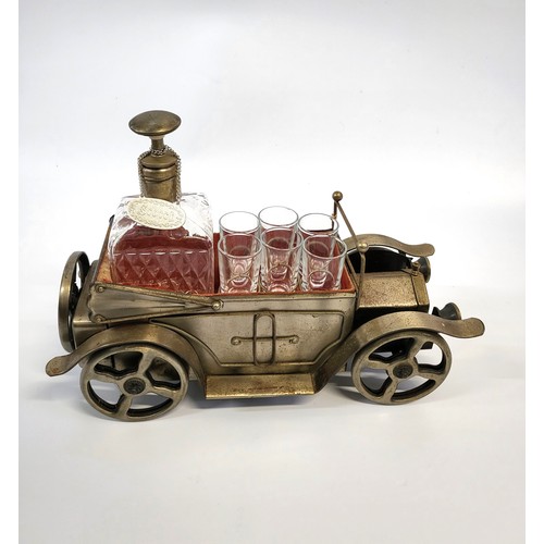 167 - Musical car decanter and six shot glasses