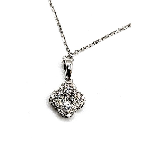 276 - An 18ct white gold multi-diamond clover leaf style pendant trace link chain 41cm 2.2gms