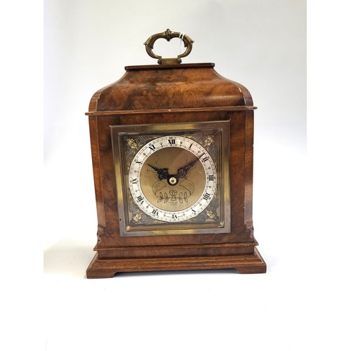 68 - A walnut mantle clock 22cm x 18cm x 8cm