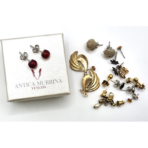 391 - A collection of silver and gold earrings including a pair of red Antica Murrina, Venezian silver wit... 