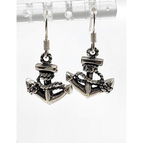 411 - A pair of silver anchor shaped drop earrings, cased. 3.2gms. 2.5cm drop.