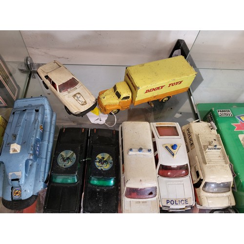 163 - Three Lledo vans in boxes, Parker Tottenham Hotspur football figures in window box, loose diecast in... 